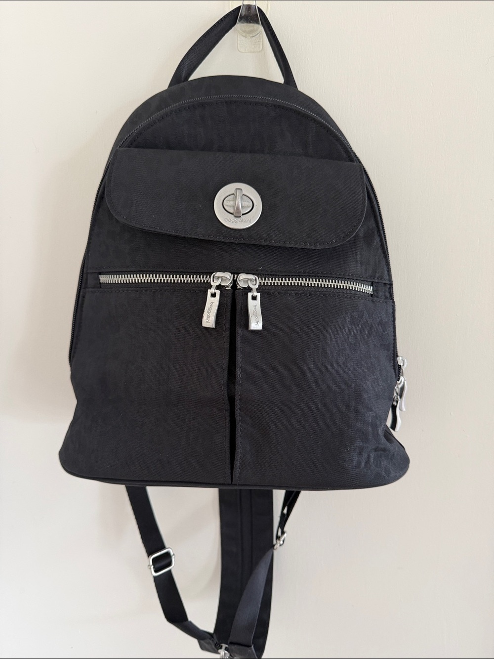 Baggallini Naples Black Nylon Convertible Backpack RIFD Protection